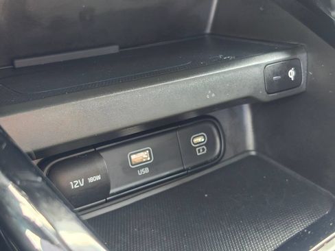 Used 2023 Kia Soul EX FWD image 25
