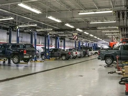 Used 2024 GMC Sierra 3500 Denali Ultimate image 8