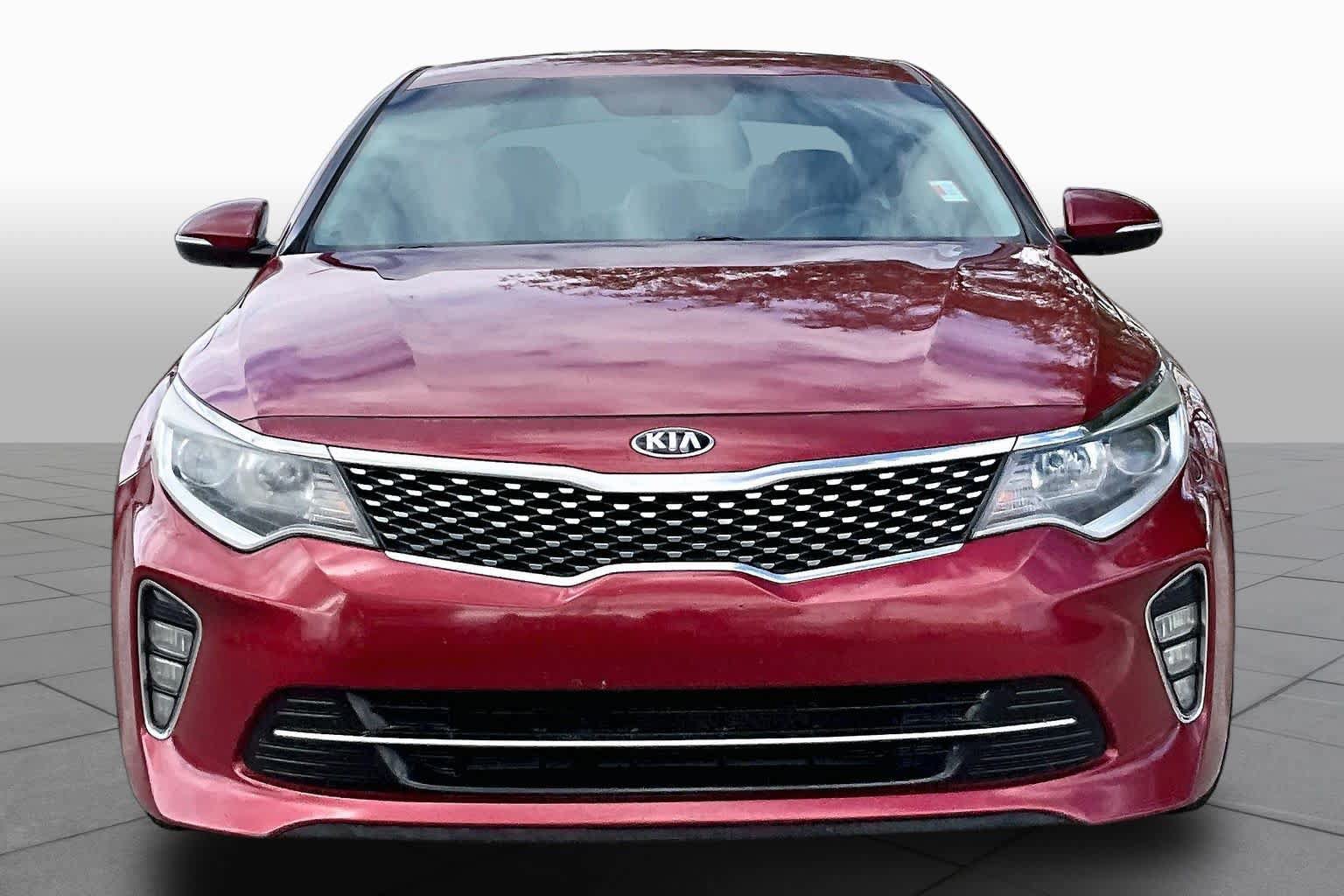 Used 2018 Kia Optima S FWD image 4