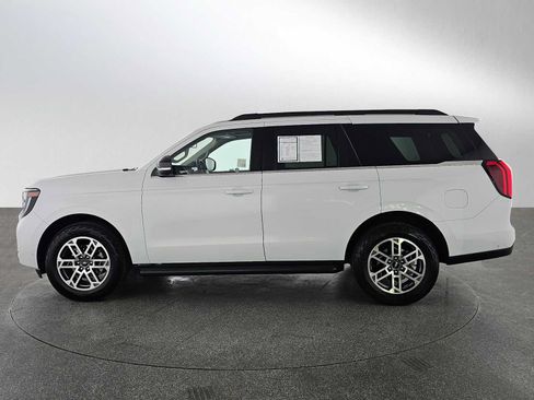 Used 2025 Ford Expedition Active AWD/4WD image 6