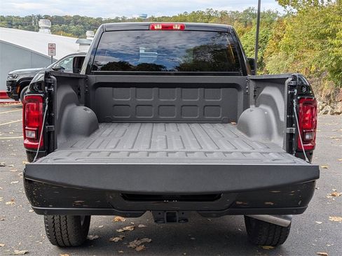 New 2025 RAM 2500 Big Horn image 6