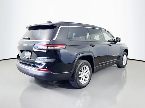 Used 2024 Jeep Grand Cherokee L Laredo RWD image 7
