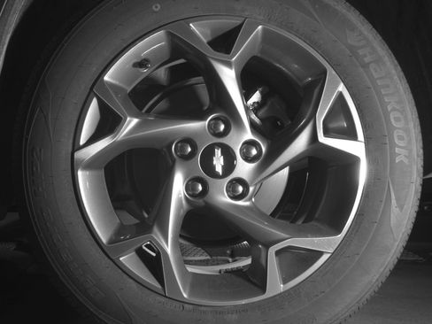 Used 2025 Chevrolet Trax LT FWD image 14