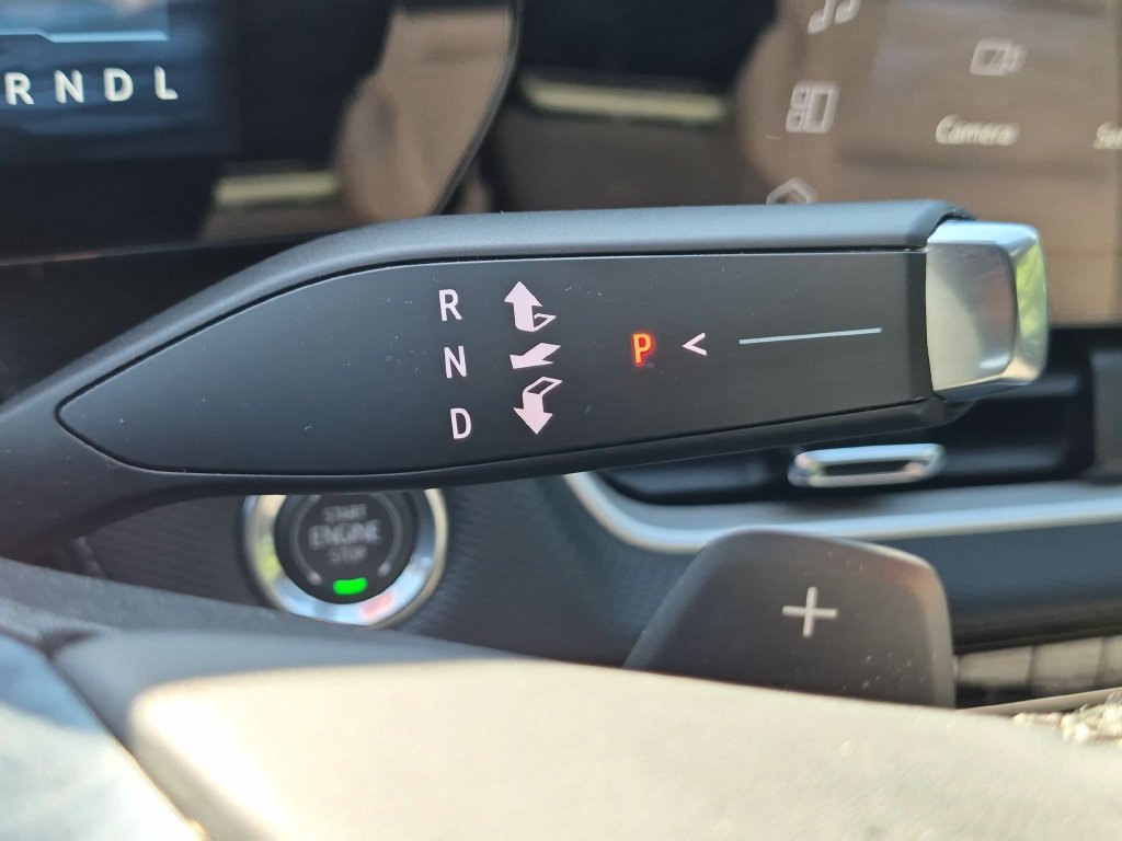 Used 2026 Chevrolet Equinox LT FWD image 16