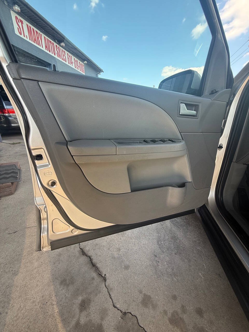 Used 2007 Ford Freestyle SEL FWD image 17