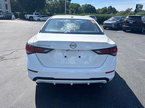 Used 2025 Nissan Sentra SV FWD image 7
