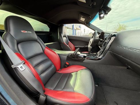 Used 2007 Chevrolet Corvette Z06 w/ Preferred Equipment Group image 23