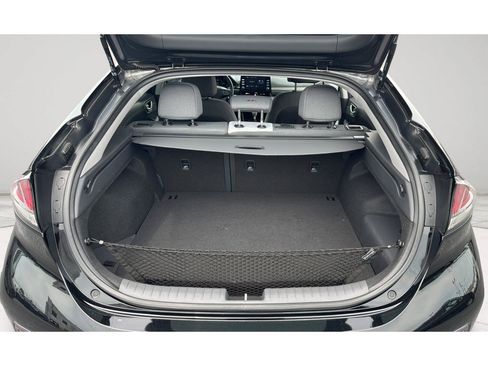 Used 2022 Hyundai Ioniq SEL FWD image 27