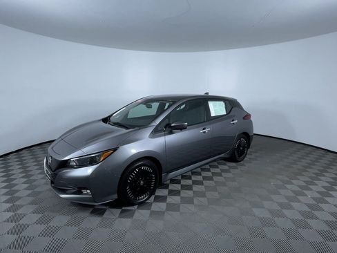 Certified 2024 Nissan Leaf SV Plus FWD image 4