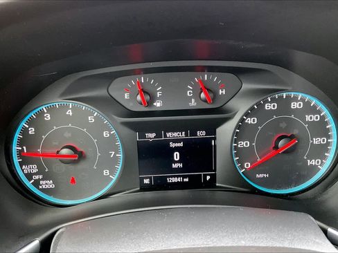 Used 2020 Chevrolet Equinox LS w/ LS Convenience Package image 25