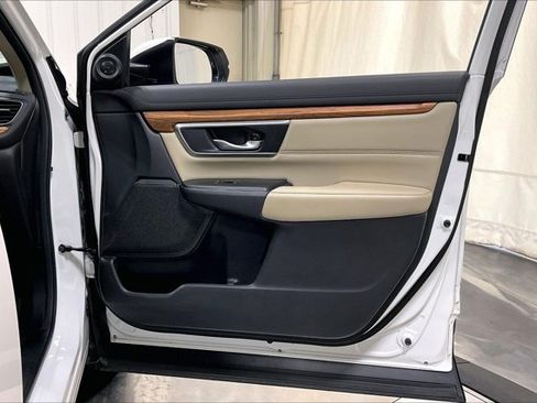 Used 2020 Honda CR-V Touring image 24