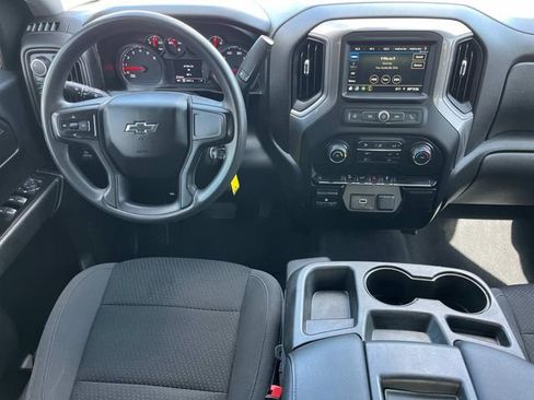 Used 2019 Chevrolet Silverado 1500 Custom Trail Boss w/ Custom Convenience Package AWD/4WD image 16