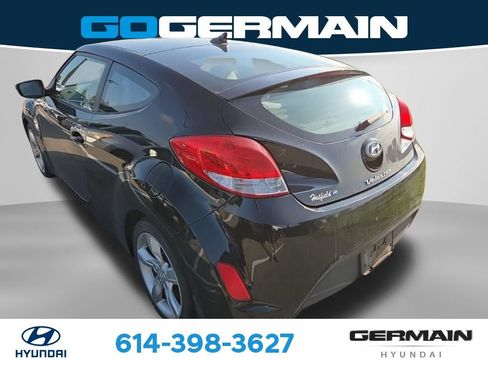 Used 2013 Hyundai Veloster FWD image 7