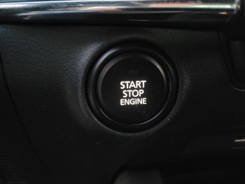 Used 2019 MAZDA MAZDA3 Hatchback image 30