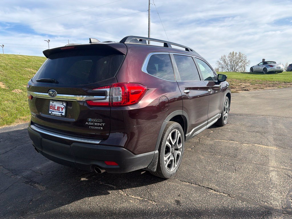 Used 2024 Subaru Ascent Touring w/ Popular Package #2 AWD/4WD image 5