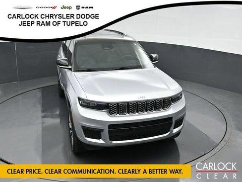 Used 2024 Jeep Grand Cherokee L Summit AWD/4WD image 35