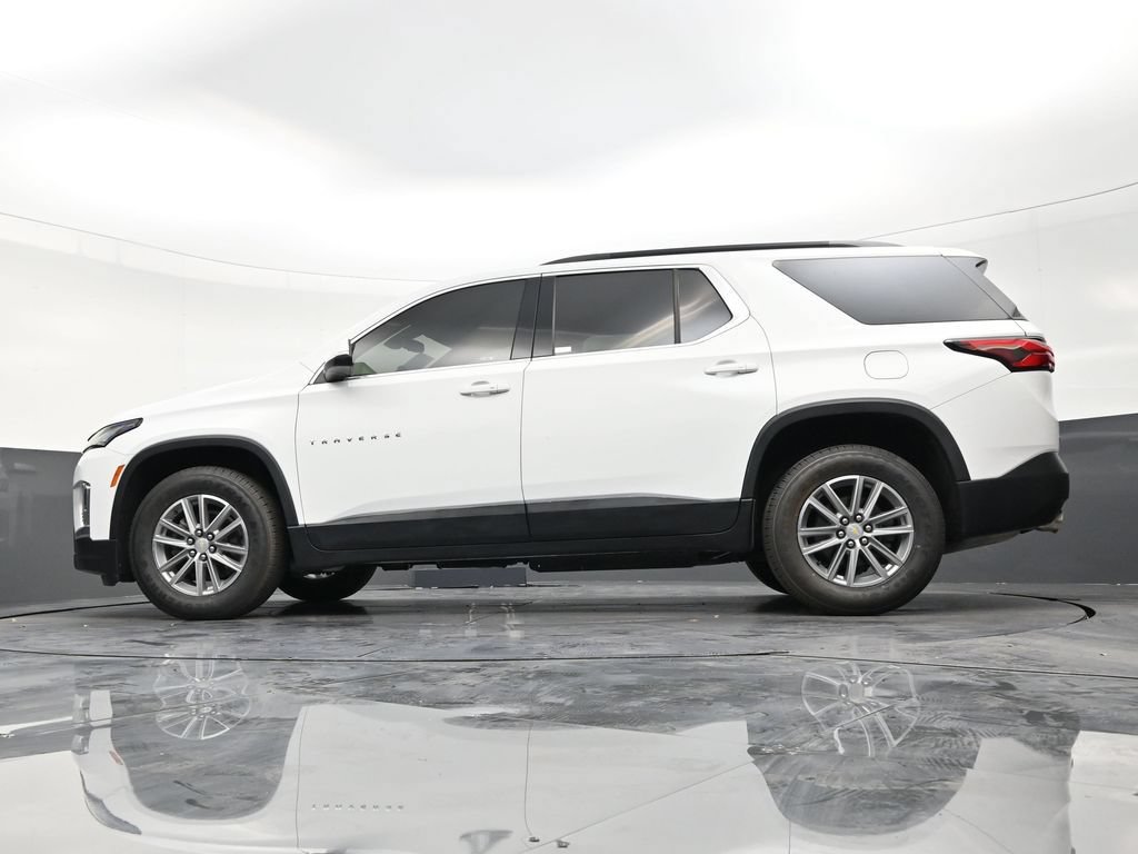 Used 2024 Chevrolet Traverse LT FWD image 18