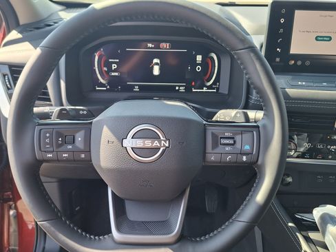 New 2026 Nissan Rogue Platinum image 7