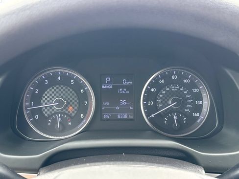 Used 2019 Hyundai Elantra SE FWD image 17