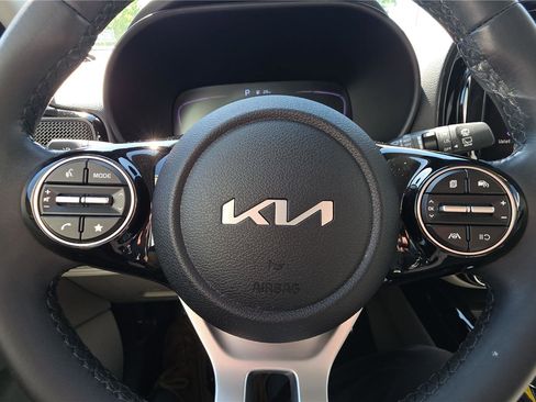 Used 2024 Kia Soul EX FWD image 21
