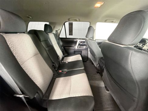 Used 2019 Toyota 4Runner SR5 AWD/4WD image 37