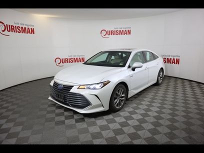 Used 2020 Toyota Avalon XLE w/ Moonroof Package