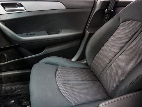 Used 2019 Hyundai Sonata SE FWD image 28