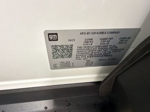 Used 2025 Chevrolet Trax ACTIV FWD image 18