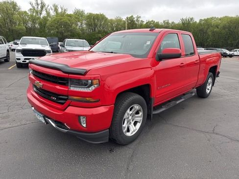Used 2018 Chevrolet Silverado 1500 LT w/ All Star Edition AWD/4WD image 8