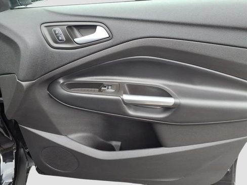 Used 2019 Ford Escape SE AWD/4WD image 17