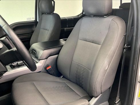 Used 2019 Ford F150 XLT w/ Equipment Group 302A Luxury AWD/4WD image 17