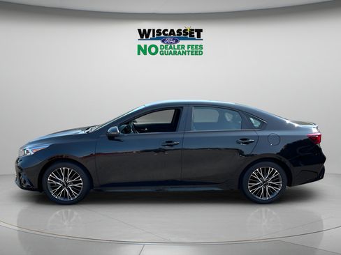 Used 2023 Kia Forte GT-Line w/ GT-Line Technology Package FWD image 2