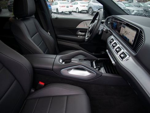 Used 2024 Mercedes-Benz GLE 450e 4MATIC image 23