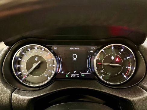 Used 2022 Maserati Levante GT image 8