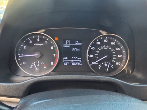 Used 2017 Hyundai Elantra SE image 11