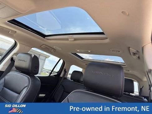 Certified 2023 GMC Acadia Denali w/ Denali Ultimate Package AWD/4WD image 15