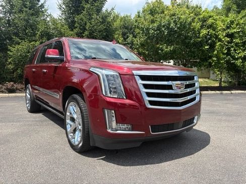 Used 2020 Cadillac Escalade ESV Premium Luxury AWD/4WD image 11