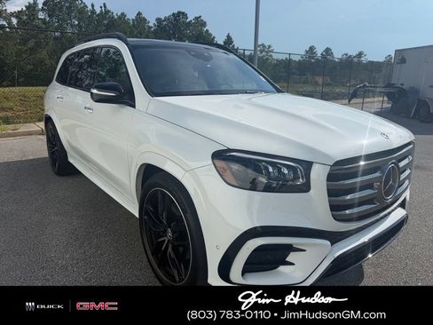 Used 2025 Mercedes-Benz GLS 450 4MATIC image 3