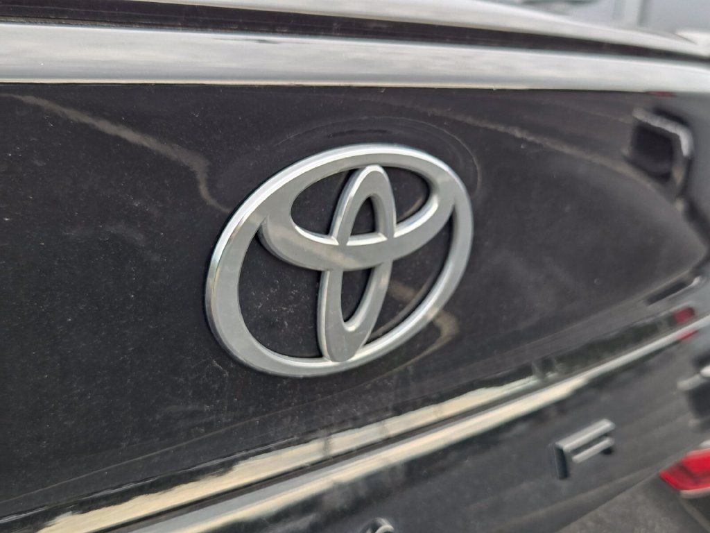 Certified 2025 Toyota Camry SE FWD image 10