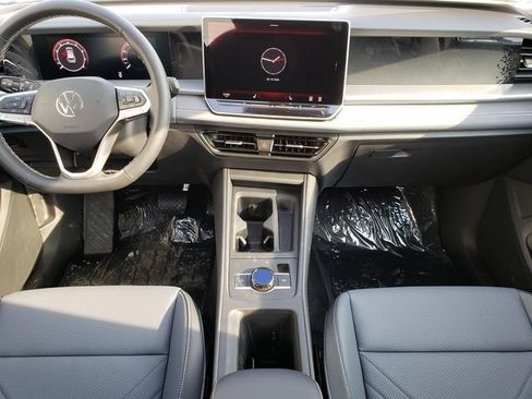 New 2026 Volkswagen Tiguan SE AWD/4WD image 8