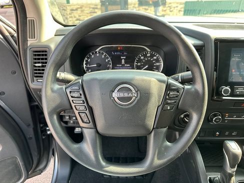 Used 2022 Nissan Frontier S w/ Technology Package AWD/4WD image 14