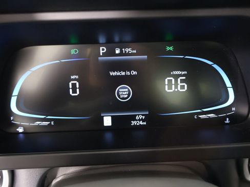 Certified 2026 Hyundai Elantra Sport FWD image 4