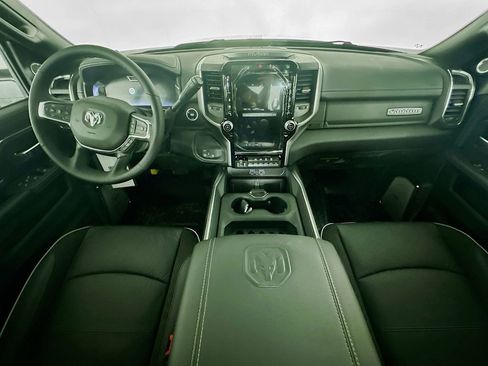 New 2026 RAM 4500 4x4 Crew Cab DRW image 9