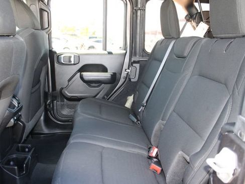 Used 2022 Jeep Wrangler Unlimited Sport AWD/4WD image 41