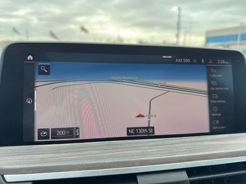 Used 2021 BMW X3 xDrive30i w/ Premium Package image 3