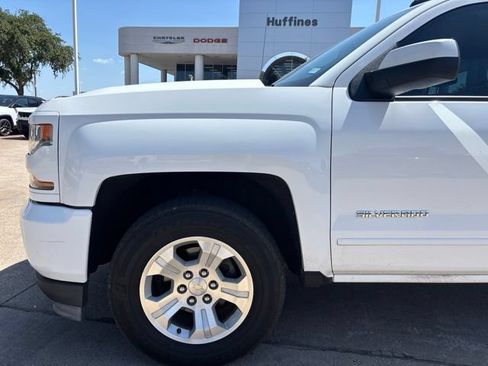 Used 2018 Chevrolet Silverado 1500 LT w/ Texas Edition AWD/4WD image 8