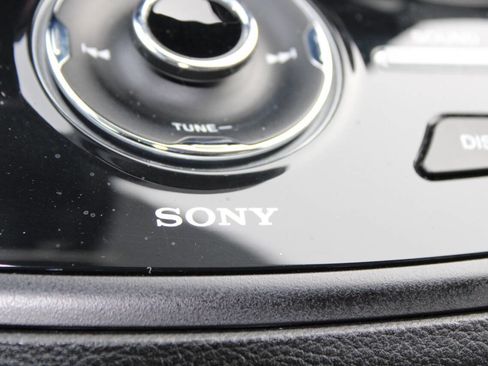 Used 2017 Ford Escape Titanium image 25