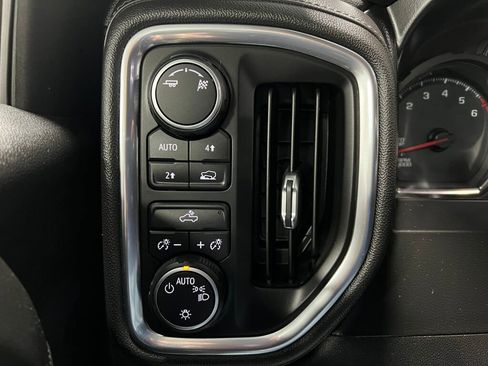 Used 2019 Chevrolet Silverado 1500 LT w/ All-Star Edition image 12