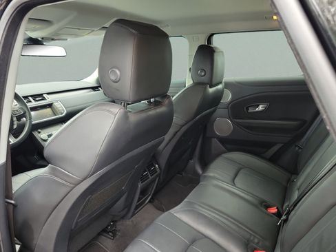 Used 2019 Land Rover Range Rover Evoque SE AWD/4WD image 12