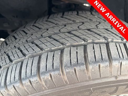 Used 2022 Toyota Tacoma TRD Sport w/ TRD Premium Sport Package image 11